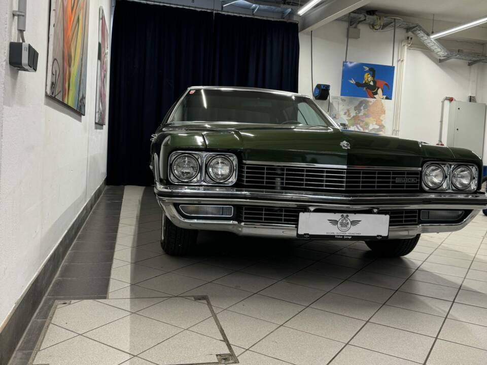 Immagine 4/8 di Buick Electra 225 Hardtop (1972)