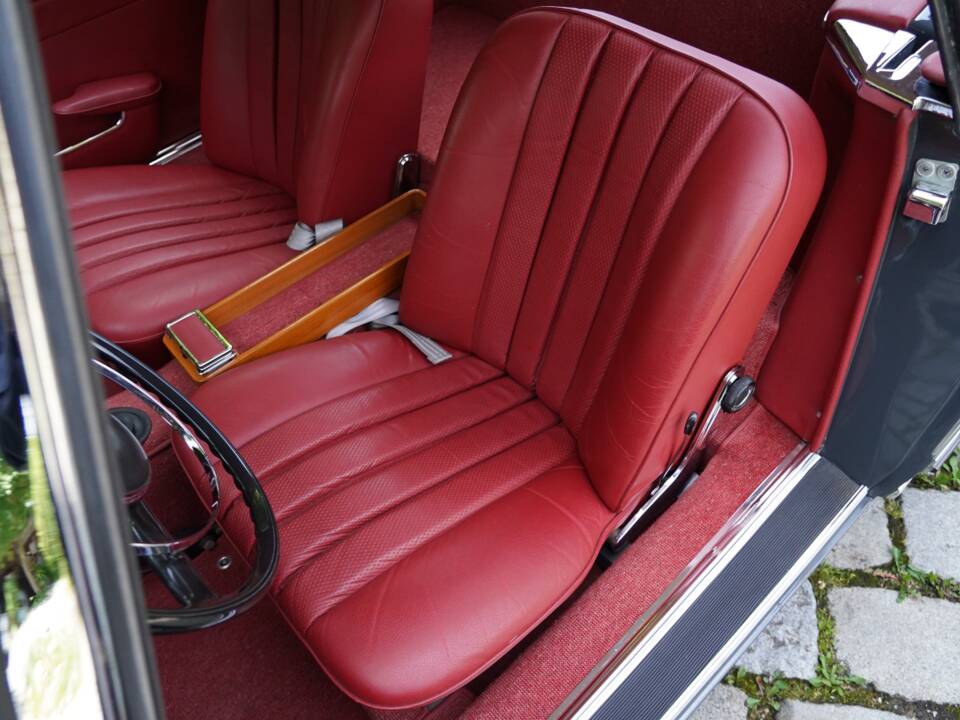 Imagen 12/17 de Mercedes-Benz 230 SL (1964)