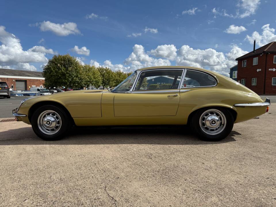Bild 6/35 von Jaguar E-Type V12 (2+2) (1973)