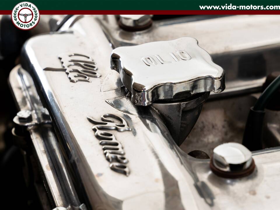 Image 12/14 of Alfa Romeo 2000 GT Veloce (1972)