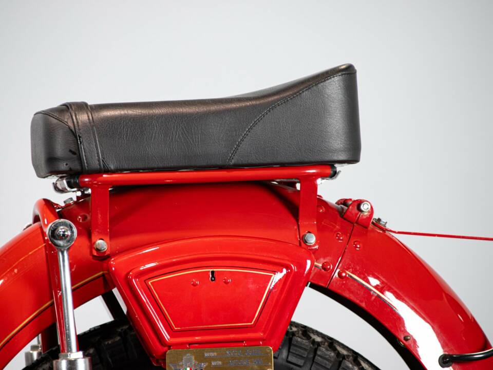 Imagen 35/50 de Moto Guzzi DUMMY (1952)