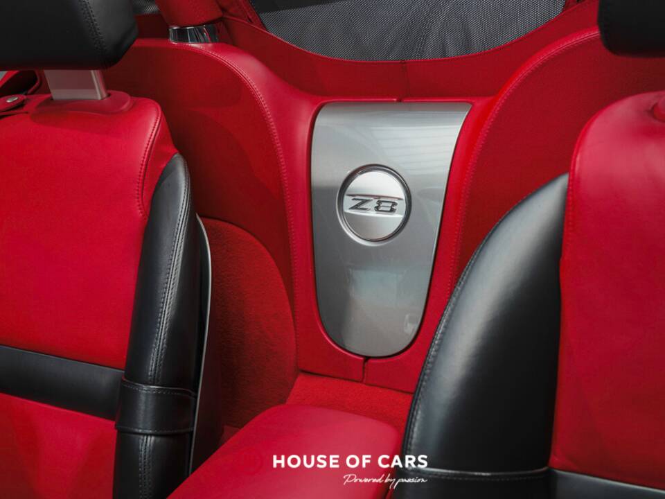 Image 23/25 of BMW Z8 (2002)