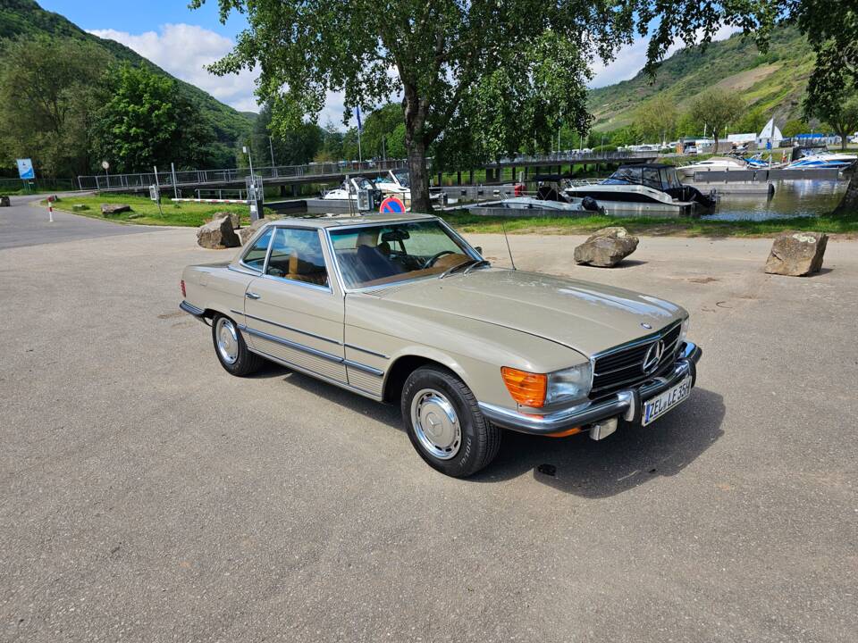 Image 25/27 of Mercedes-Benz 350 SL (1972)