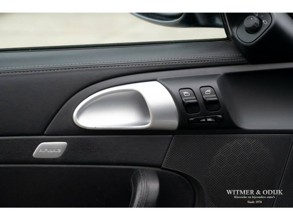 Bild 29/32 von Porsche 911 Carrera 4 (2006)