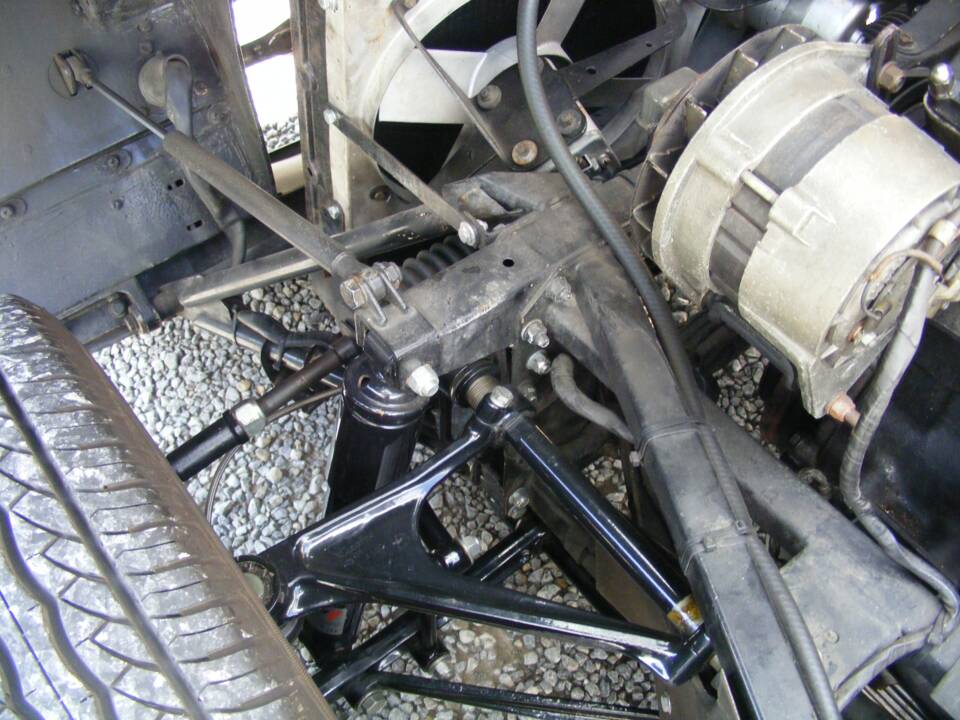 Image 26/30 de Jaguar E-Type (1971)