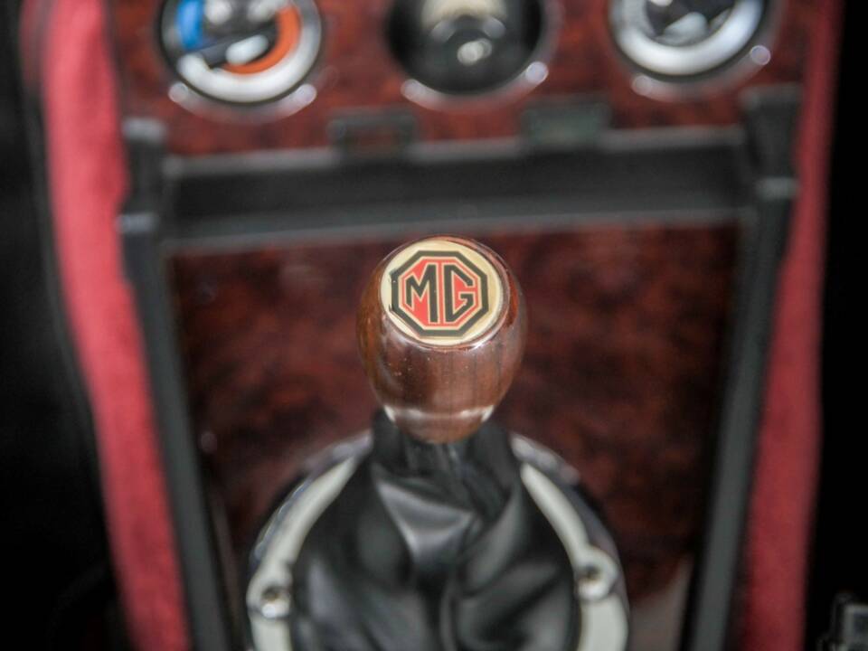 Image 28/50 de MG MGB (1979)