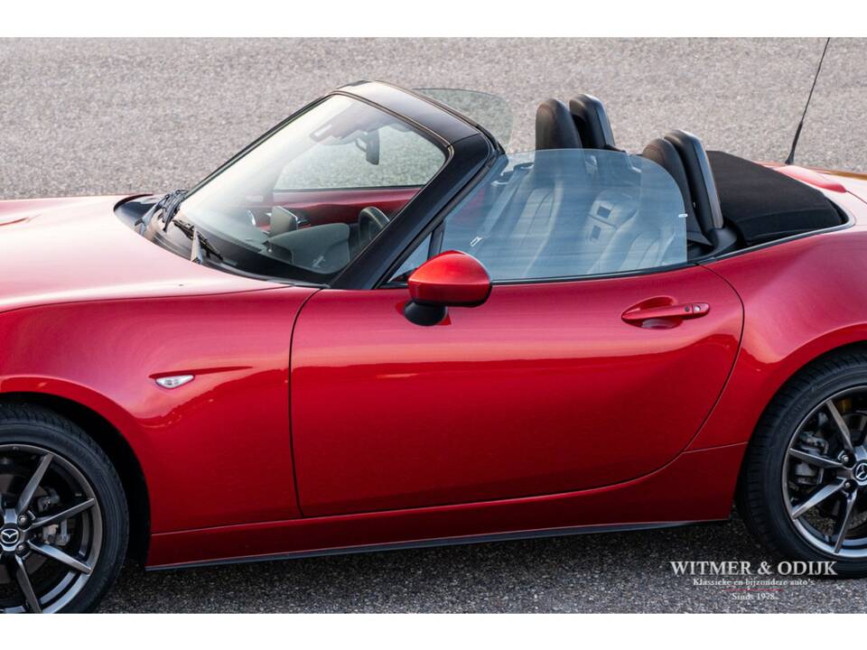 Image 14/32 of Mazda MX-5 2.0 (2015)