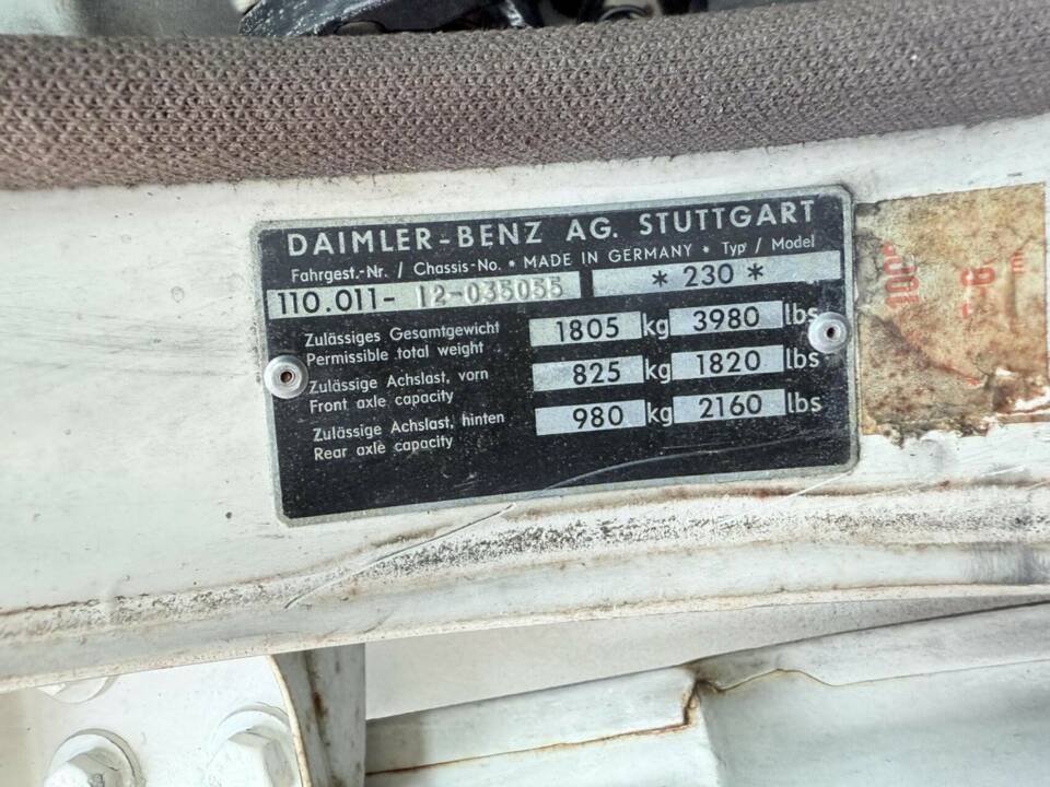 Bild 34/50 von Mercedes-Benz 230 (1968)