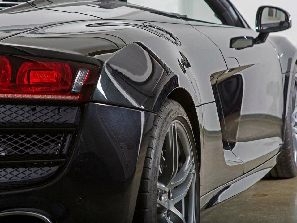 Bild 8/24 von Audi R8 V10 Spyder (2010)