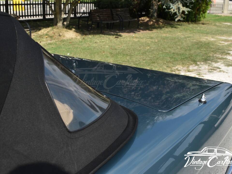 Image 23/75 de Mercedes-Benz 560 SL (1986)