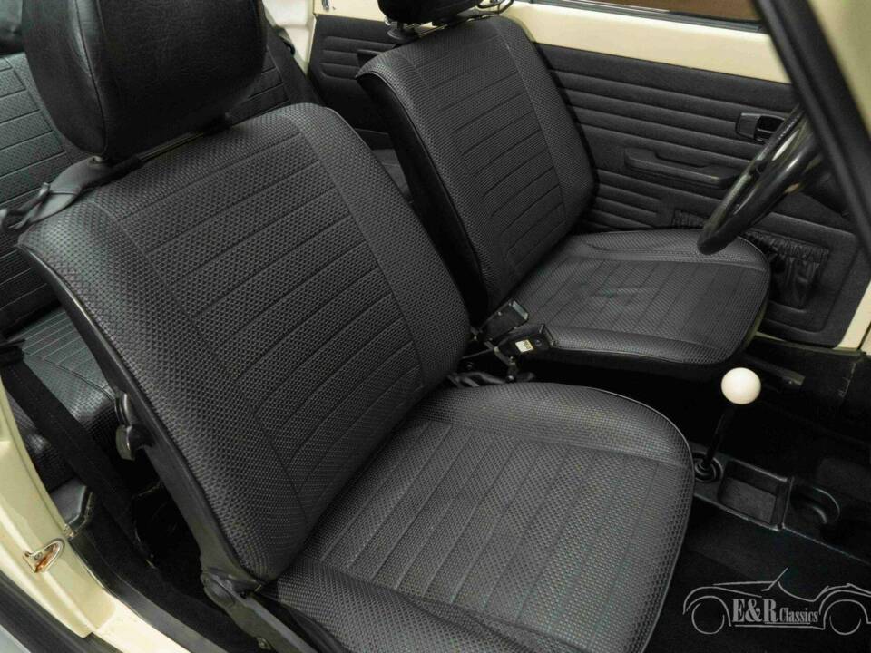 Immagine 16/19 di Volkswagen Maggiolino 1600 (1973)