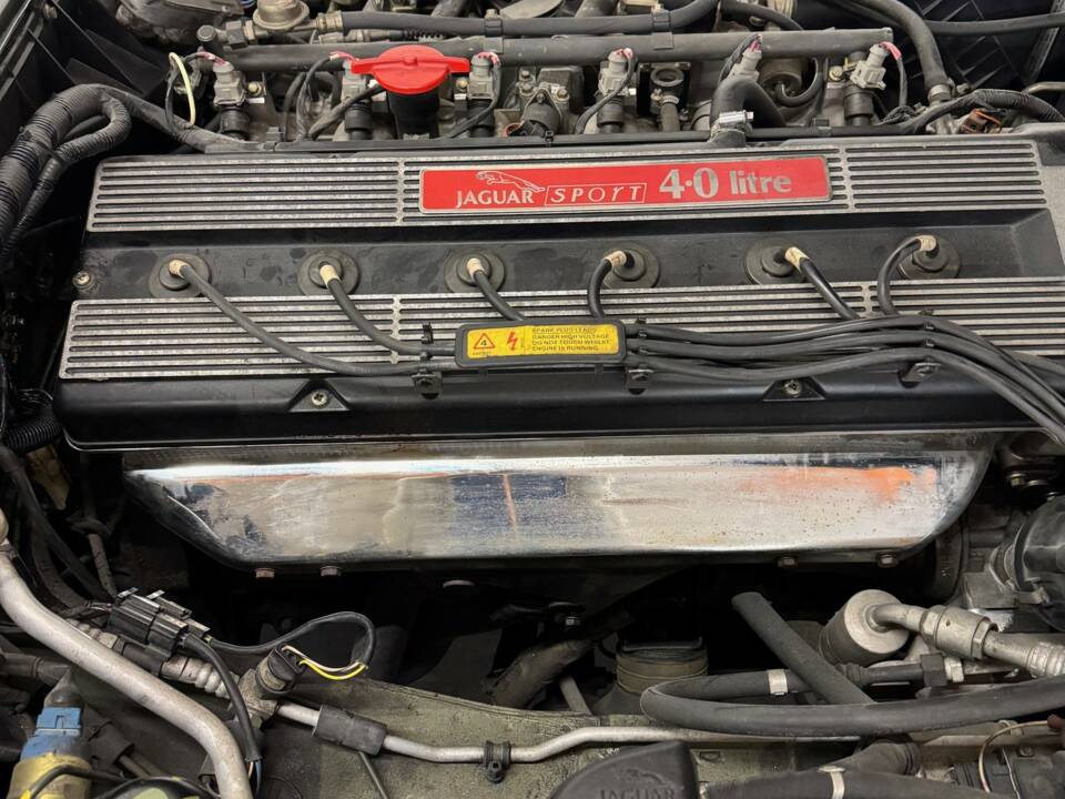 Bild 23/24 von Jaguar XJ 40 (XJ-R) (1993)