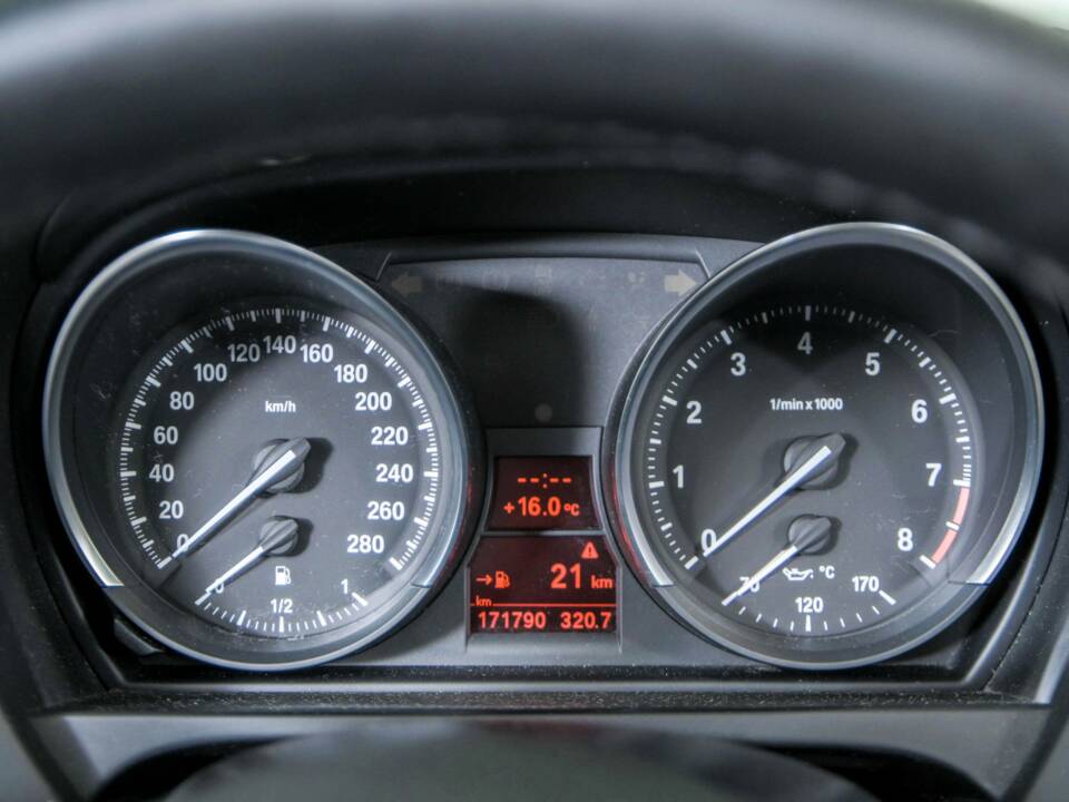 Image 15/50 of BMW Z4 sDrive23i (2010)