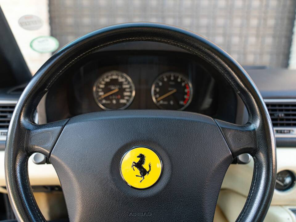 Bild 37/50 von Ferrari 456 GT (1995)