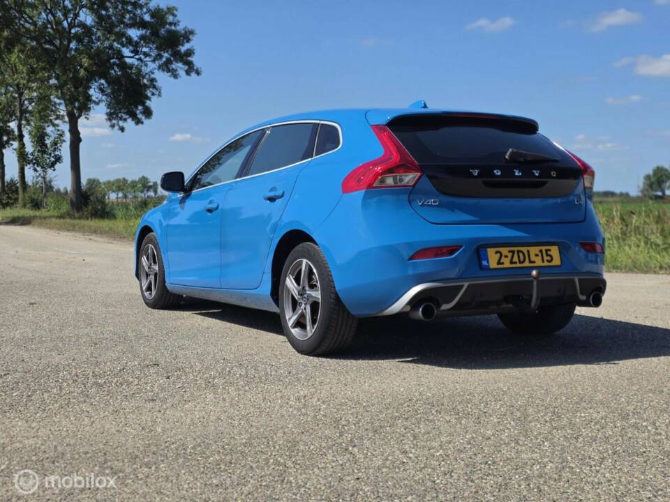 Imagen 13/42 de Volvo V40 D4 R-Design (2014)