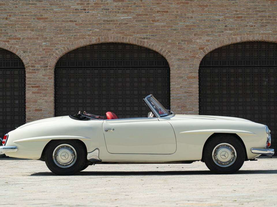 Image 8/50 of Mercedes-Benz 190 SL (1959)