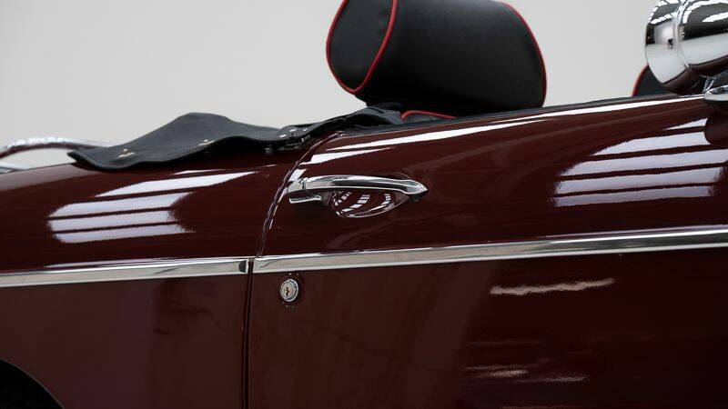 Bild 15/15 von MG MGB (1975)