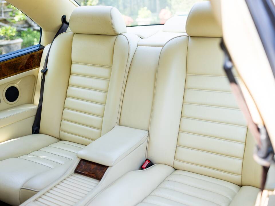 Image 45/50 of Bentley Continental R (1993)