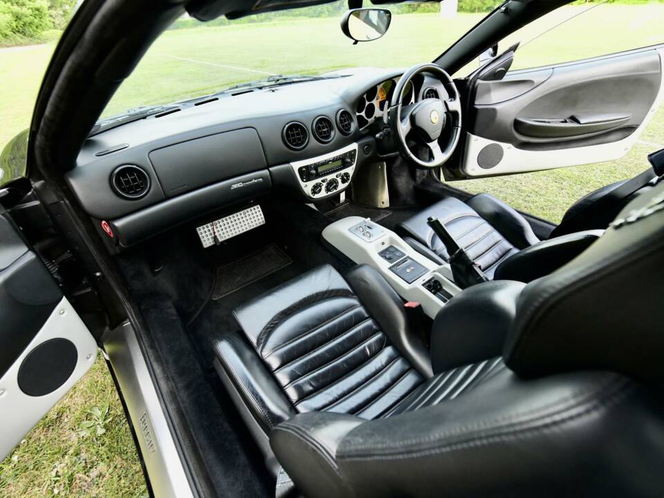 Bild 30/50 von Ferrari F 360 Modena (2000)