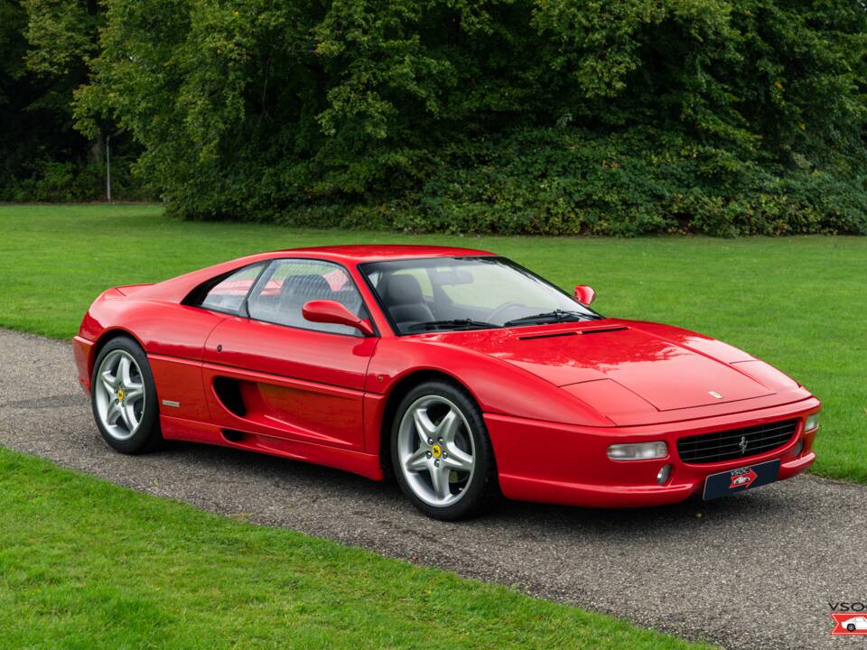 Bild 37/53 von Ferrari F 355 Berlinetta (1996)