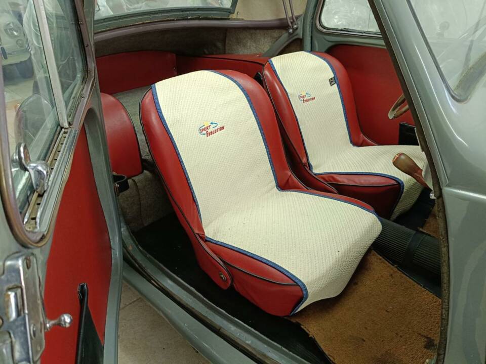 Bild 37/44 von FIAT 500 C Topolino (1950)