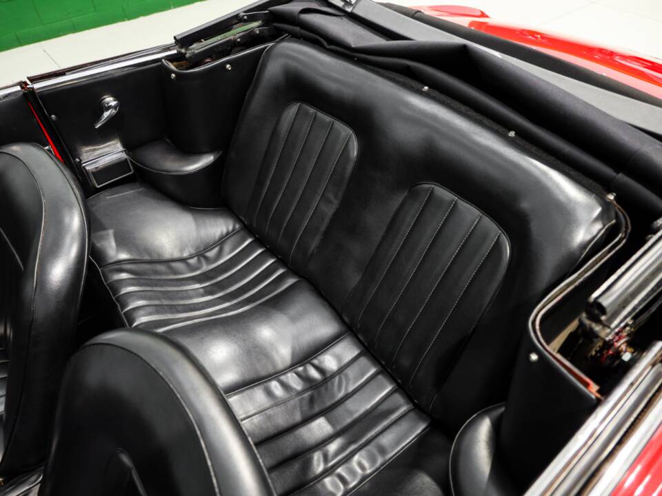 Image 24/58 of Alfa Romeo Giulia 1600 GTC (1965)