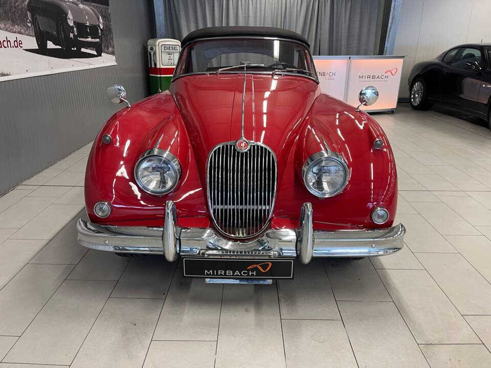 Immagine 4/15 di Jaguar XK 150 SE DHC (1958)