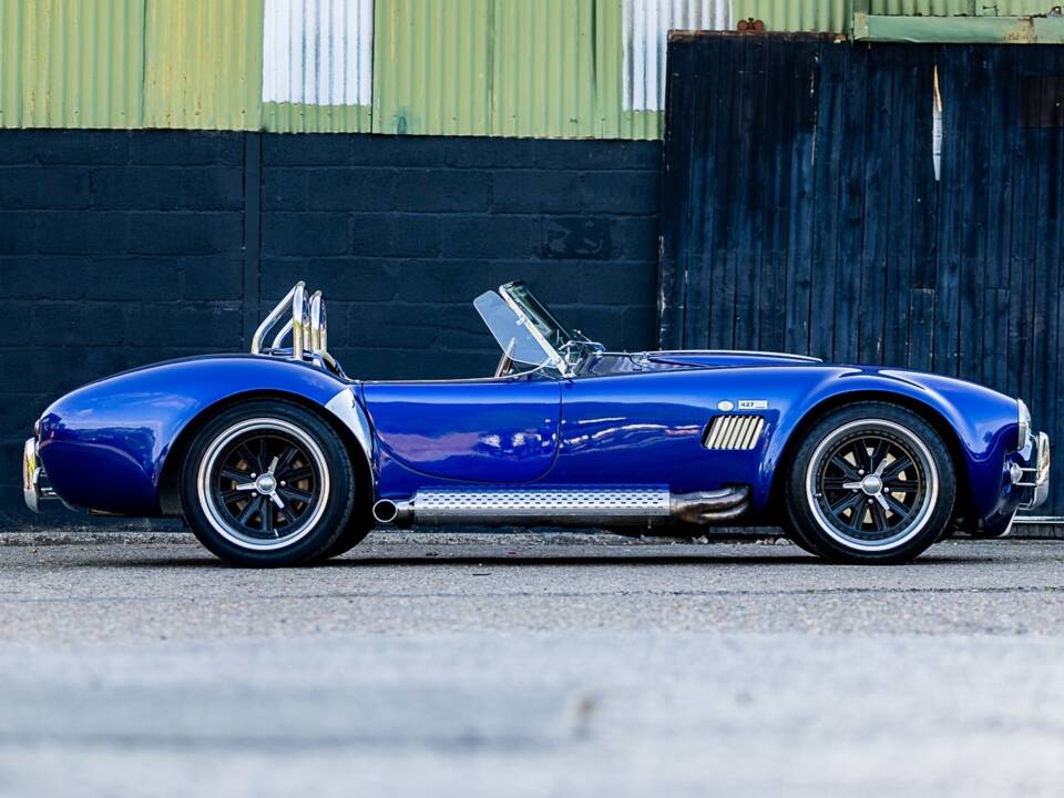 Image 2/50 of Dax Cobra (2005)