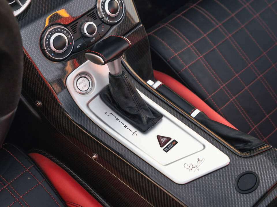 Image 10/45 de Mercedes-Benz SLR Stirling Moss (2009)