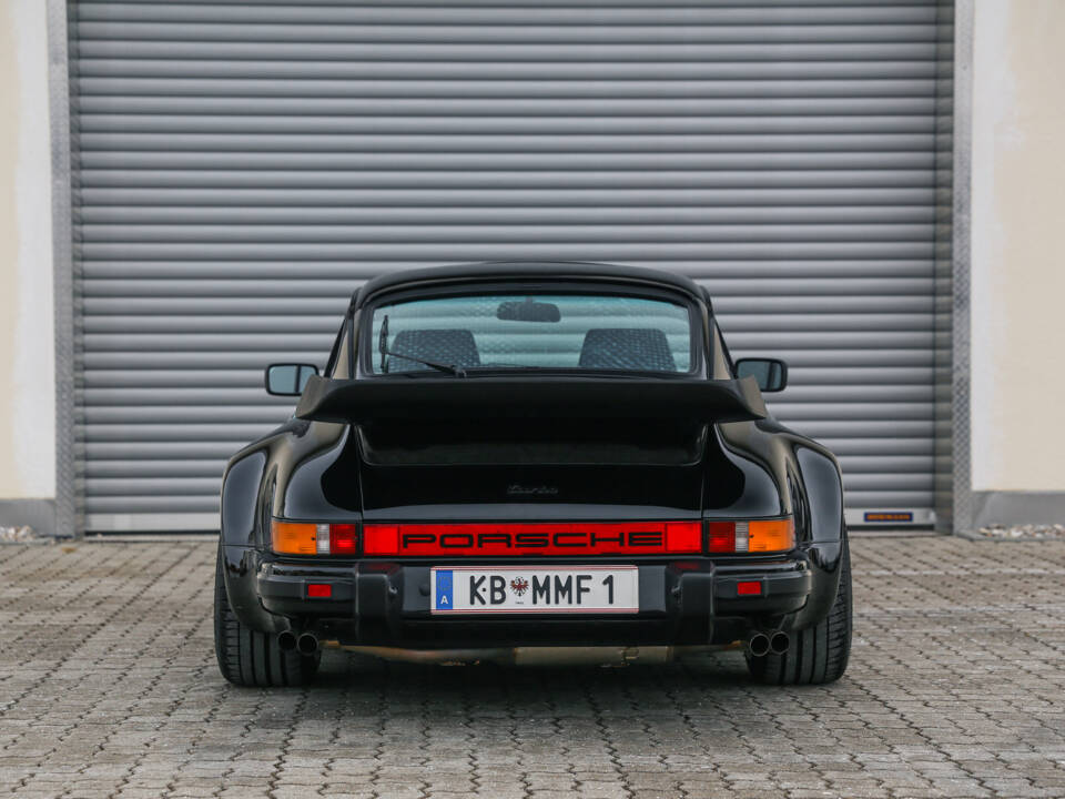 Bild 8/85 von Porsche 911 Turbo 3.3 (WLS) (1985)