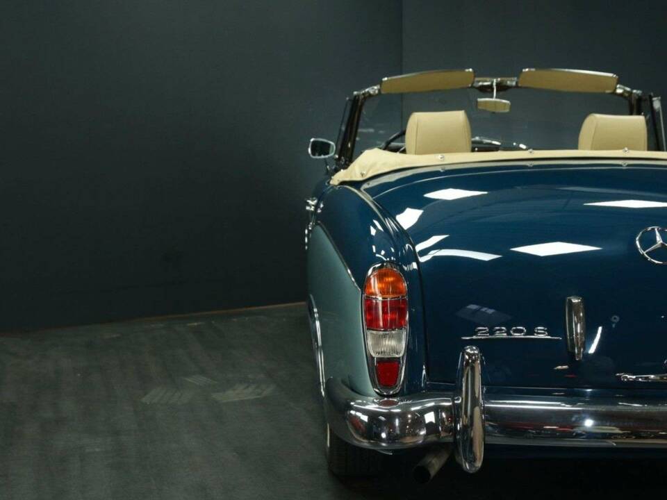 Afbeelding 32/50 van Mercedes-Benz 220 S Cabriolet (1957)