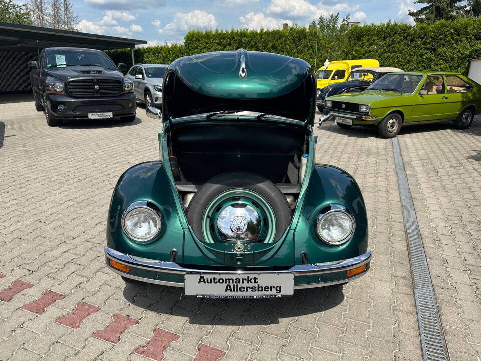 Image 43/92 of Volkswagen Beetle 1600 (1996)