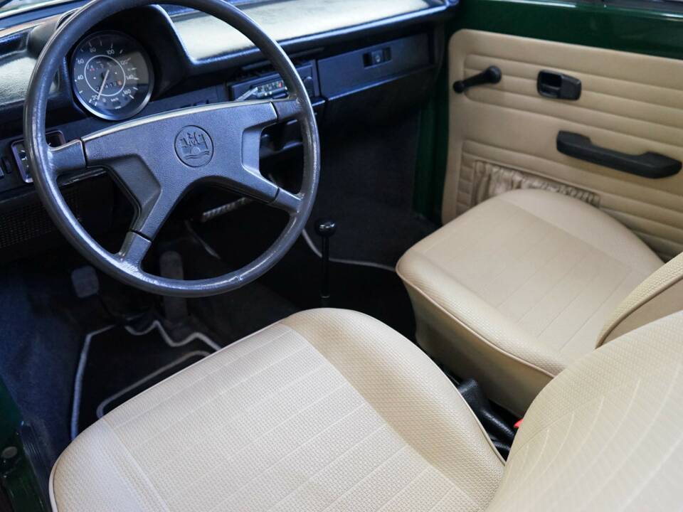 Image 29/53 of Volkswagen Beetle 1303 LS (1978)