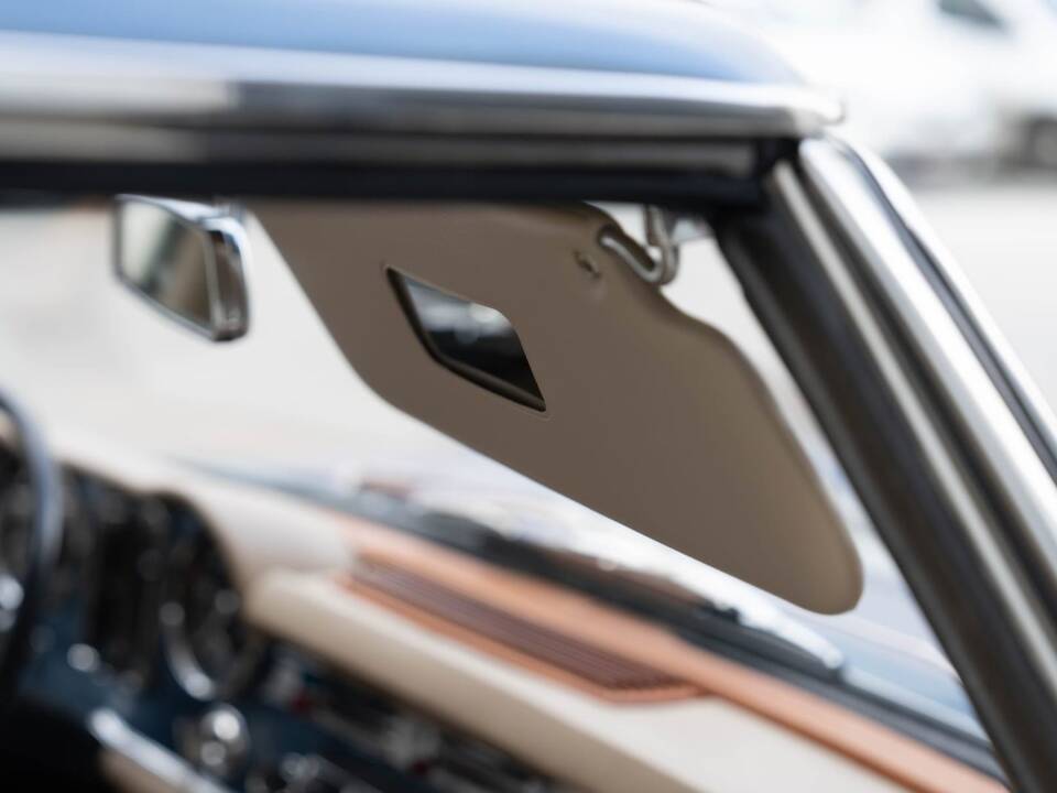 Immagine 43/93 di Mercedes-Benz 230 SL (1965)