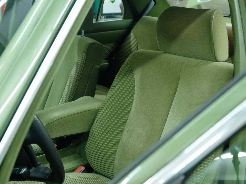 Bild 33/50 von Mercedes-Benz 500 SE (1982)