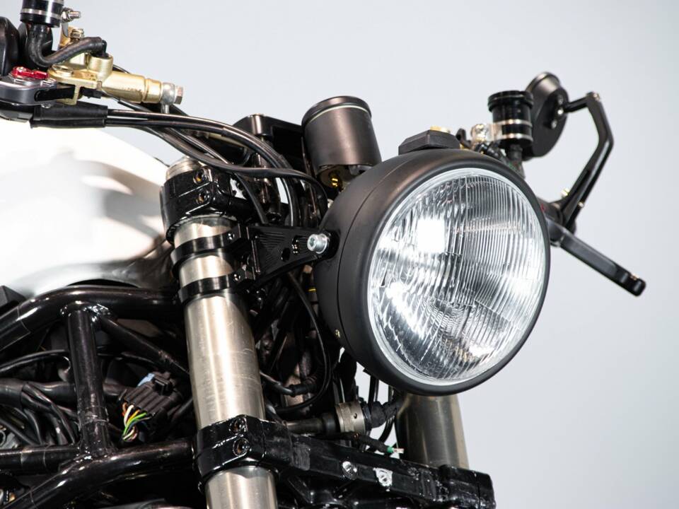 Image 33/50 of Ducati DUMMY (1998)