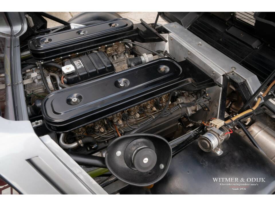 Bild 28/31 von Ferrari 512 BB (1980)