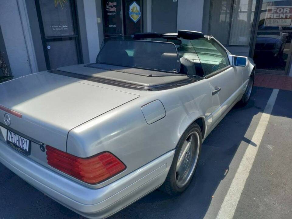 Image 16/40 of Mercedes-Benz SL 500 (1996)