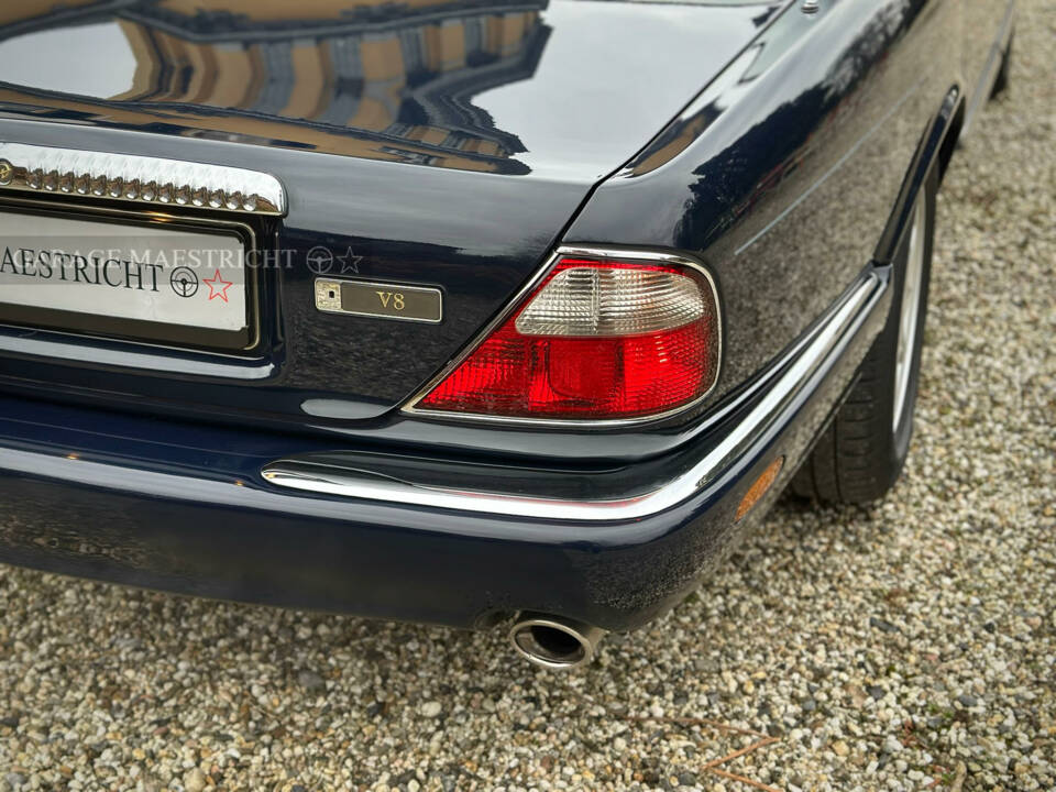 Bild 66/96 von Daimler Super V8 (1997)