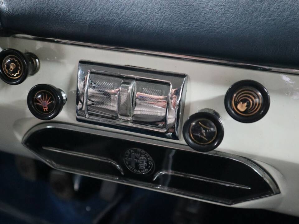 Bild 19/54 von Alfa Romeo Giulietta Sprint (1962)
