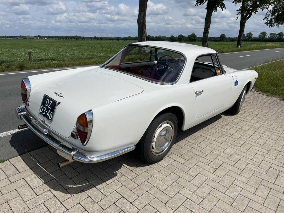 Image 7/8 of Lancia Flaminia GT 2.5 3C Touring (1962)