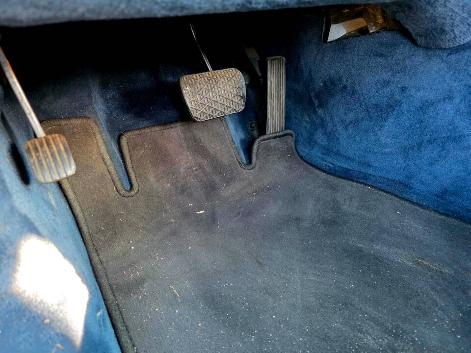 Bild 27/38 von Mercedes-Benz SL 500 (1998)