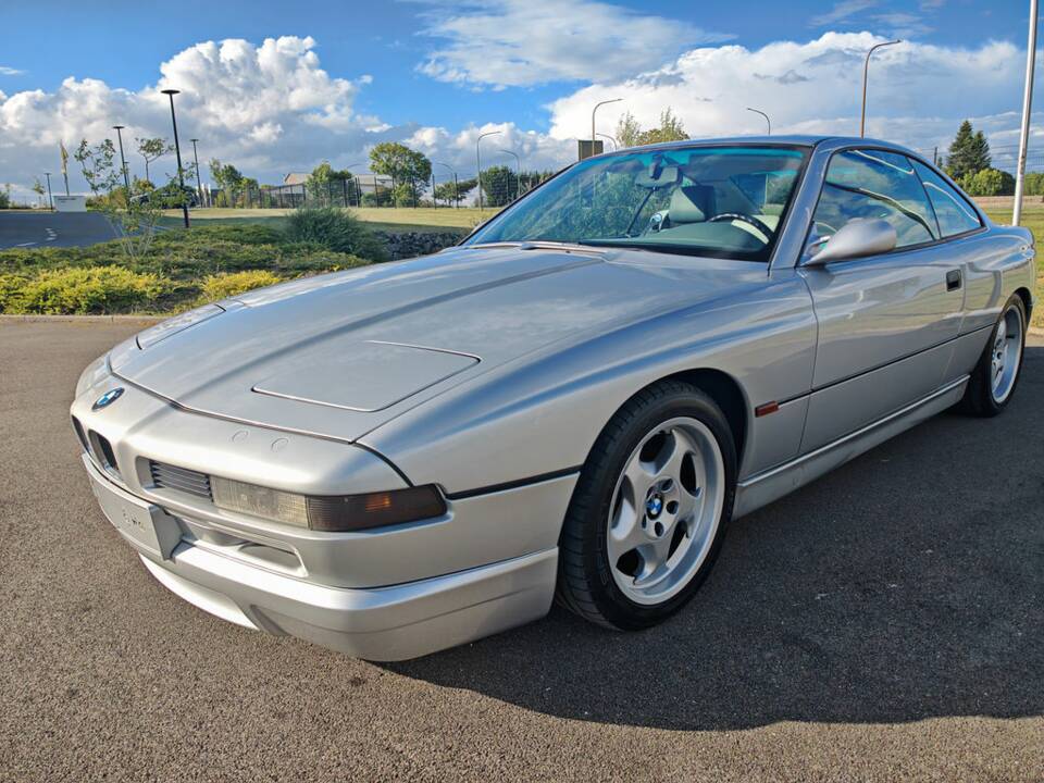 Image 7/8 of BMW 850CSi (1993)