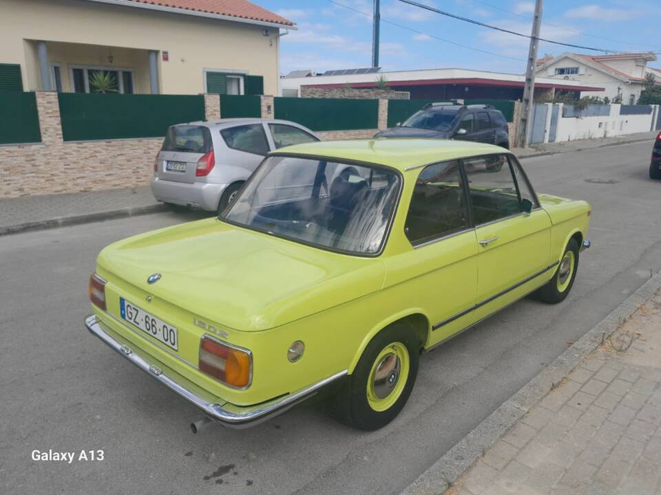 Bild 7/8 von BMW 1502 (1974)