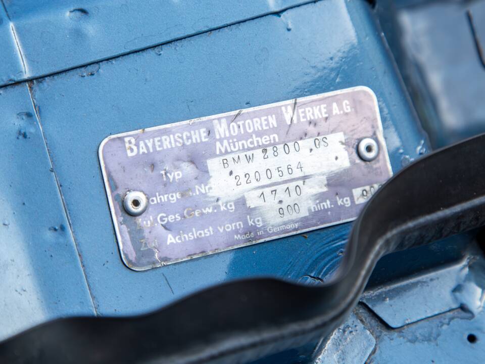 Image 18/56 of BMW 2800 CS (1969)