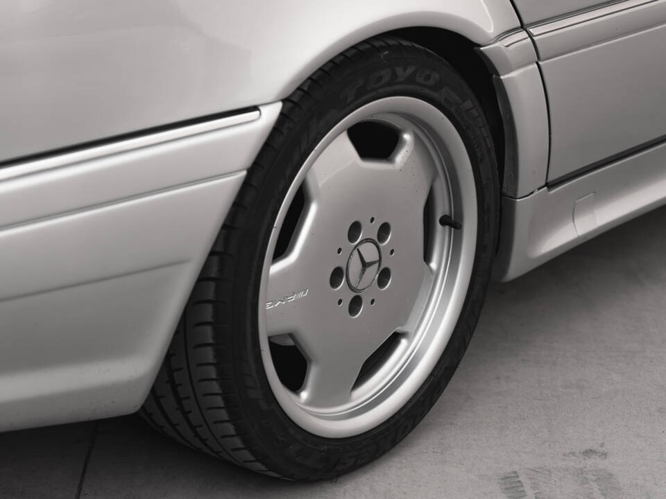 Image 8/41 of Mercedes-Benz C 36 AMG (1995)