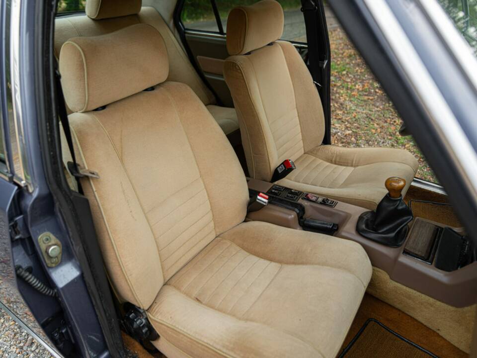 Image 25/50 of Alfa Romeo Alfa 6 - 2.5 (1979)