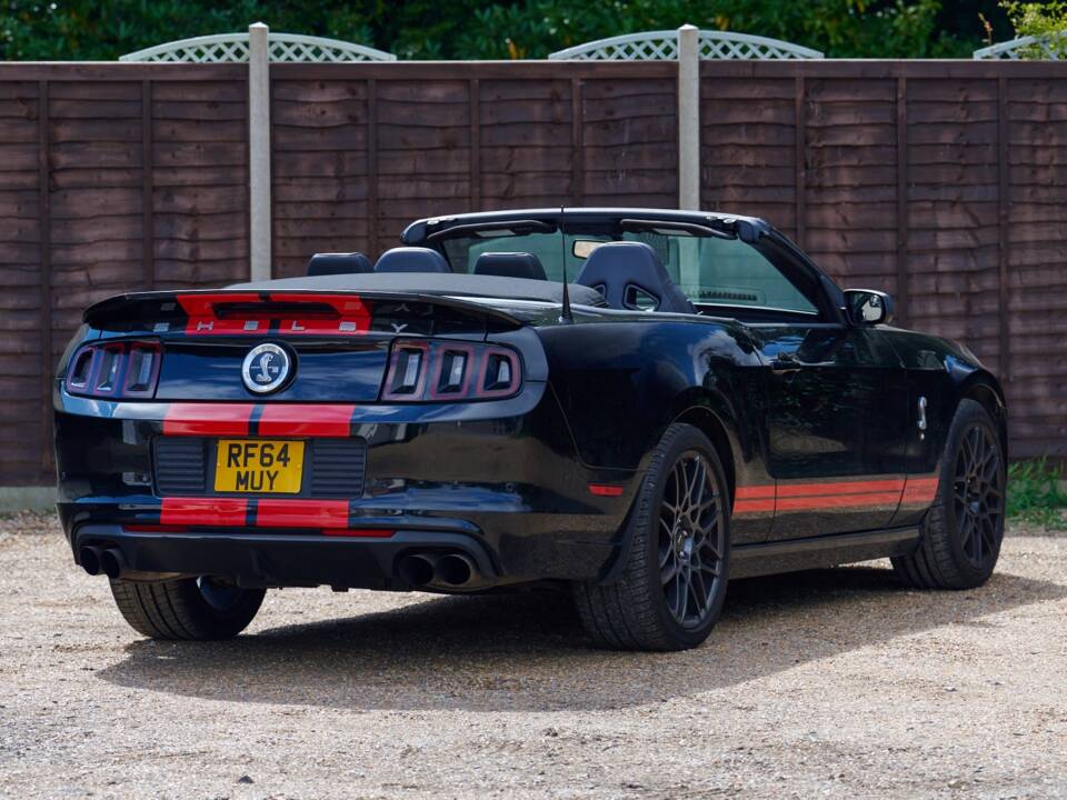 Immagine 3/49 di Ford Mustang Shelby GT 500 Super Snake (2014)