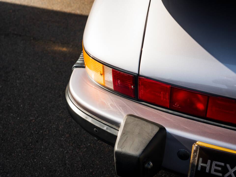 Bild 13/58 von Porsche 911 Carrera 3.2 (WTL) (1988)