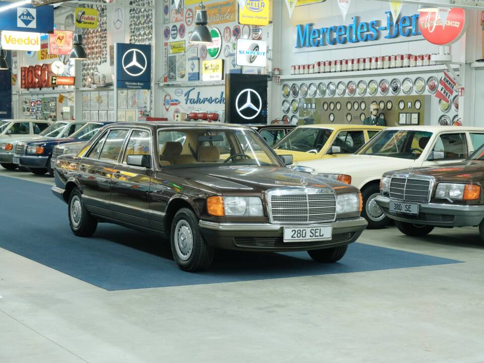 Bild 6/50 von Mercedes-Benz 280 SEL (1983)